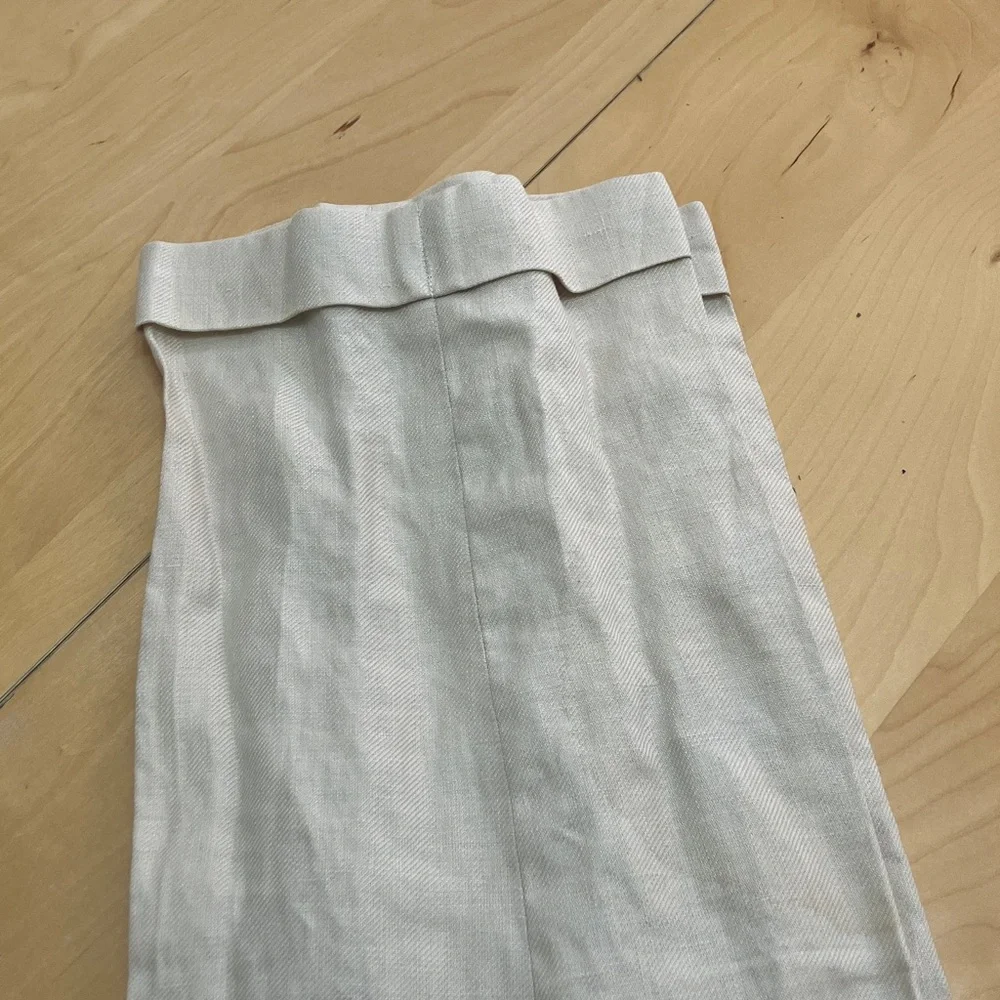 Banana Republic Light Stone Linen Pleated Chinos size 35L great condition